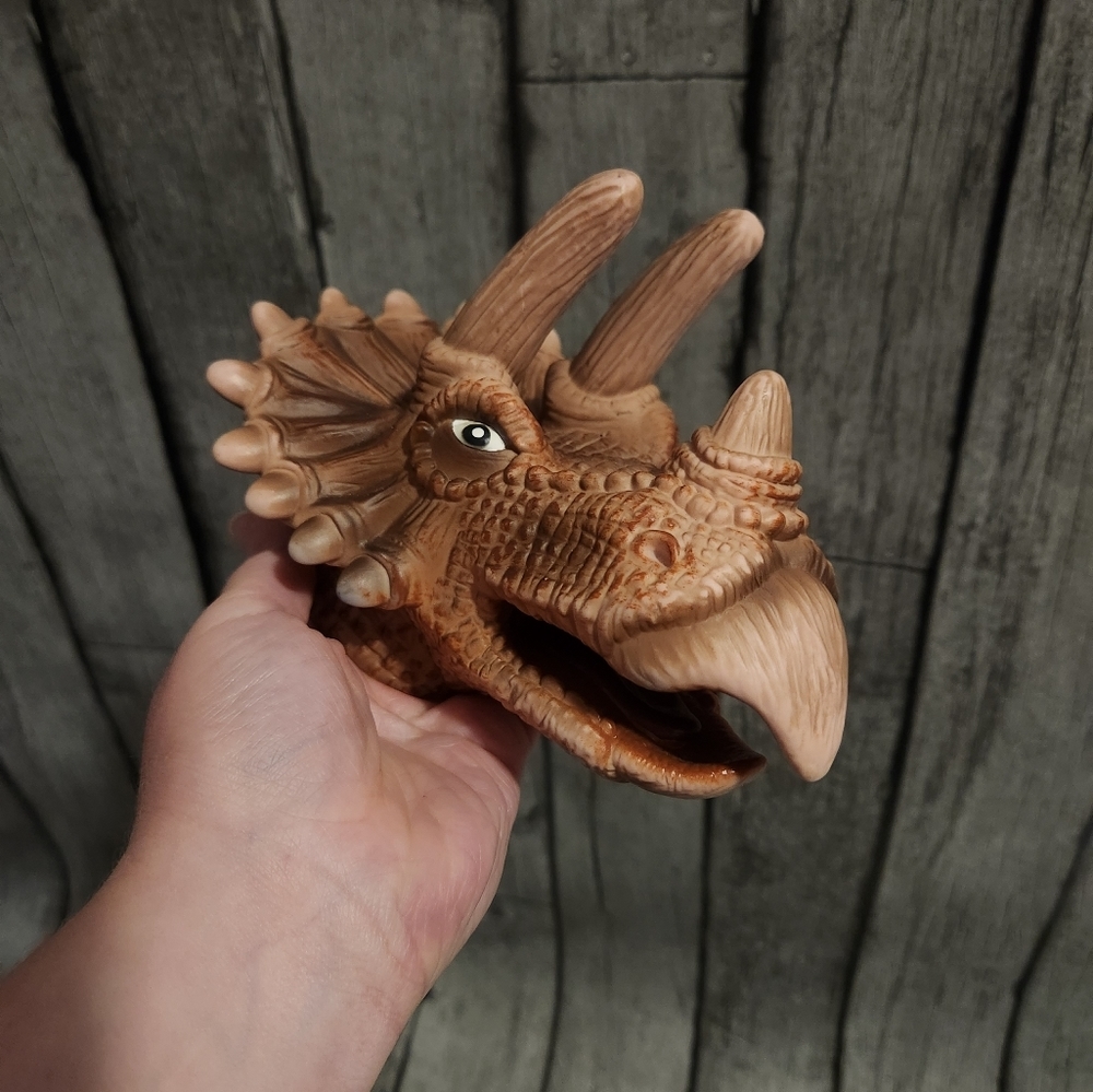 2018‎ Magic Time Triceratops Hand Puppet